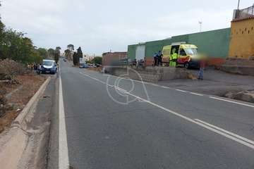 Grave accidente de moto en Lomo Cementerio/TA.